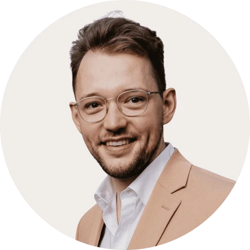 Fabian Ahrens, VP Finance & Operations at Doonails